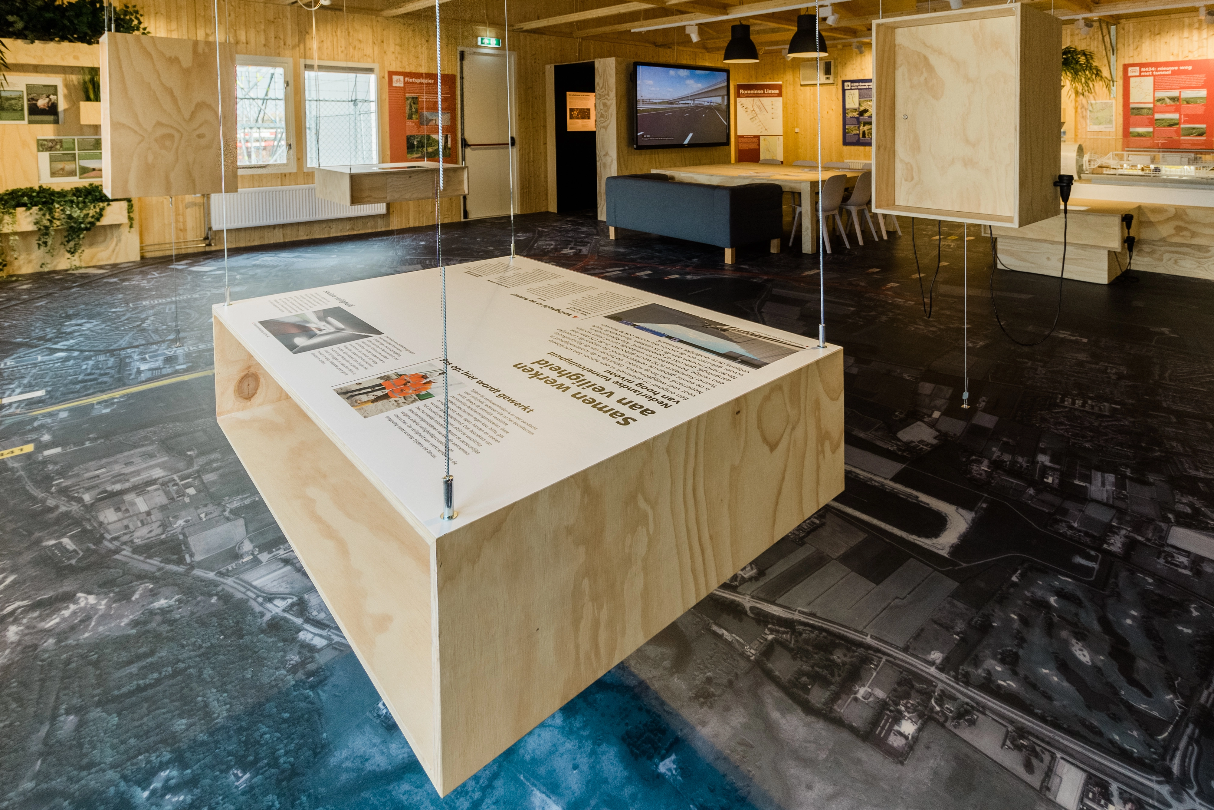 Blok met uitleg over de werkzaamheden rondom de Rijnlandroute